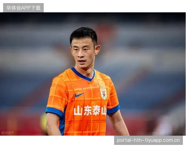 中超赛季中场转会窗口引爆头条新闻，战局再掀高潮